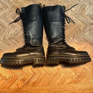DR MARTEN AUDRICK 20-EYE LEATHER KNEE HIGH PLATFORM BOOTS